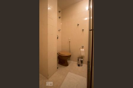 Apartamento à venda com 140m², 3 quartos e 1 vaga Apartamento à venda com 140m², 3 quartos e 1 vagaBanheiro