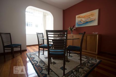 Sala de apartamento para alugar com 3 quartos, 140m² em Copacabana, Rio de Janeiro