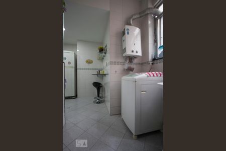 Apartamento à venda com 140m², 3 quartos e 1 vaga Apartamento à venda com 140m², 3 quartos e 1 vagaÁrea de Serviço
