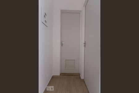 Corredor de entrada de apartamento para alugar com 1 quarto, 50m² em Bela Vista, São Paulo