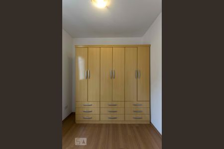 Quarto 2 (Armários) de apartamento à venda com 3 quartos, 63m² em Jardim Previdência, São Paulo