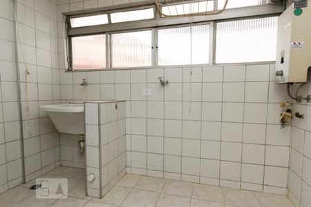 Área de Serviço de apartamento para alugar com 2 quartos, 86m² em Pinheiros, São Paulo