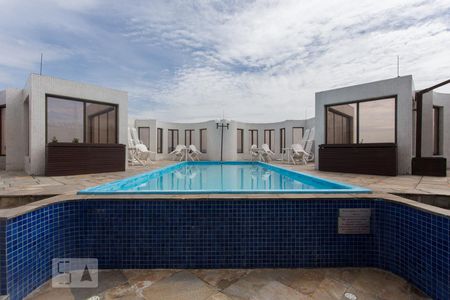 Apartamento para alugar com 55m², 1 quarto e 1 vaga Apartamento para alugar com 55m², 1 quarto e 1 vagaPiscina