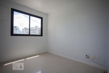 Quarto 1 de apartamento para alugar com 3 quartos, 130m² em Barra da Tijuca, Rio de Janeiro