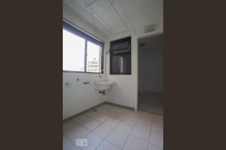 Apartamento para alugar com 130m², 3 quartos e 2 vagasArea de Serviço