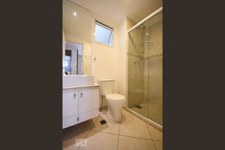 Banheiro de apartamento à venda com 2 quartos, 69m² em Vila Andrade, São Paulo