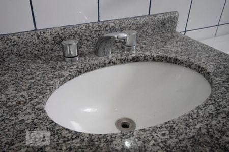 Apartamento para alugar com 60m², 2 quartos e 2 vagasBanheiro da Suíte