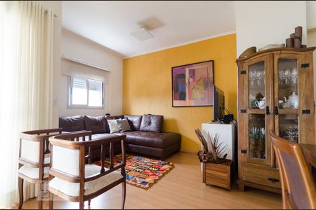 Sala de apartamento à venda com 2 quartos, 123m² em Cambuí, Campinas