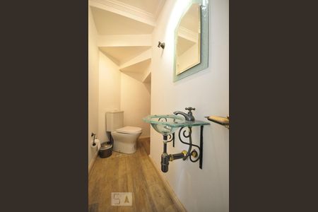 lavabo de apartamento para alugar com 1 quarto, 65m² em Vila Suzana, São Paulo