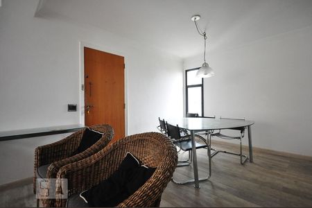 mesa de jantar de apartamento para alugar com 1 quarto, 65m² em Vila Suzana, São Paulo