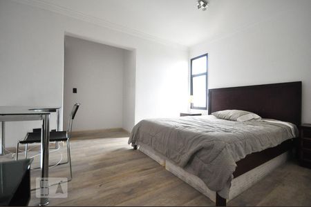 suíte  de apartamento para alugar com 1 quarto, 65m² em Vila Suzana, São Paulo