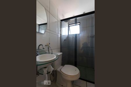 Banheiro de apartamento para alugar com 3 quartos, 74m² em Cambuci, São Paulo