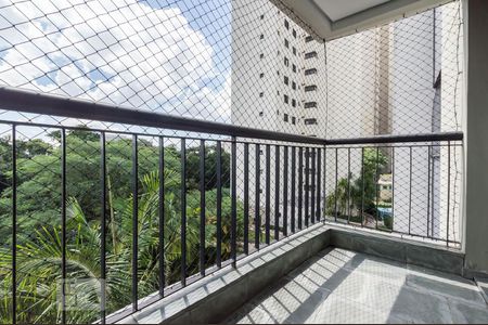 Varanda de apartamento para alugar com 4 quartos, 120m² em Vila Suzana, São Paulo