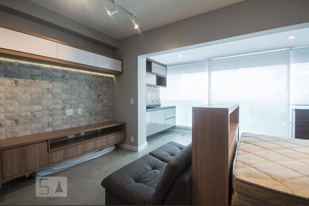 Sala de kitnet/studio para alugar com 1 quarto, 34m² em Brooklin Paulista, São Paulo