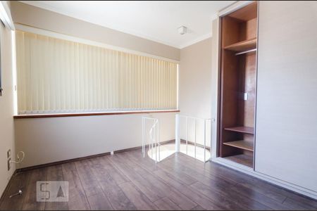 Piso superior - sala de apartamento para alugar com 1 quarto, 88m² em Cambuí, Campinas