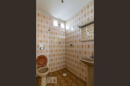 Casa à venda com 196m², 4 quartos e 2 vagasBanheiro de Serviço