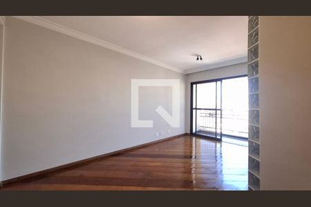 Sala de apartamento para alugar com 3 quartos, 80m² em Vila Floresta, Santo André