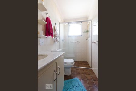 Banheiro social de apartamento à venda com 3 quartos, 93m² em Jardim Flamboyant, Campinas