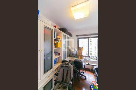 Apartamento à venda com 300m², 4 quartos e 4 vagasEscritório