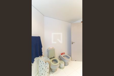 Apartamento à venda com 300m², 4 quartos e 4 vagasBanheiro da Suíte 2