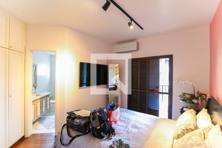 Apartamento à venda com 300m², 4 quartos e 4 vagasQuarto 2