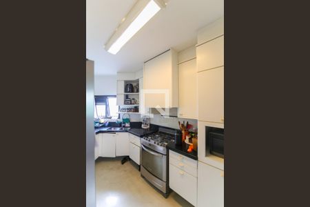 Apartamento à venda com 300m², 4 quartos e 4 vagasCozinha