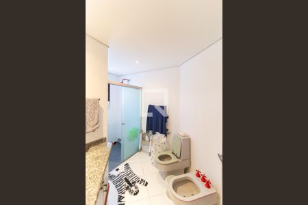 Apartamento à venda com 300m², 4 quartos e 4 vagasBanheiro da Suíte 2