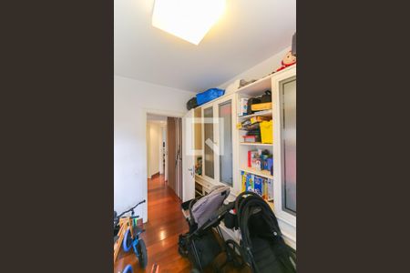 Apartamento à venda com 300m², 4 quartos e 4 vagasEscritório