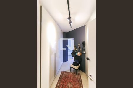 Apartamento à venda com 300m², 4 quartos e 4 vagasCloset da suíte