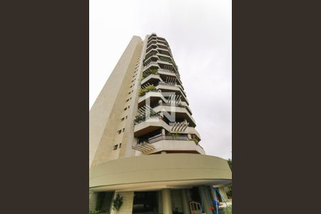 Apartamento à venda com 300m², 4 quartos e 4 vagasFachada