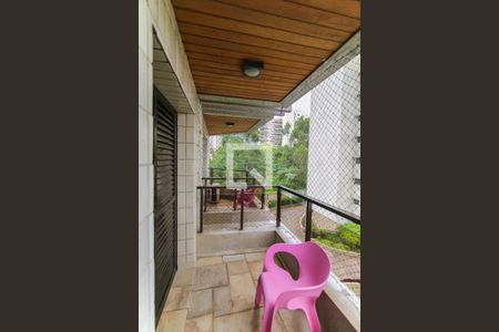 Apartamento à venda com 300m², 4 quartos e 4 vagasVaranda