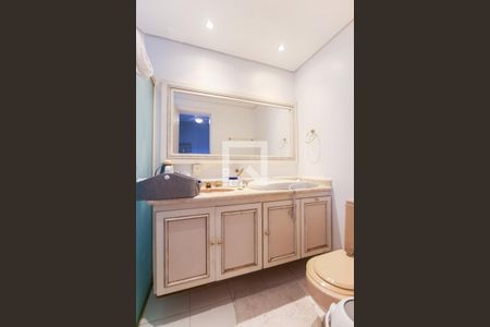 Apartamento à venda com 300m², 4 quartos e 4 vagasBanheiro da Suíte 1