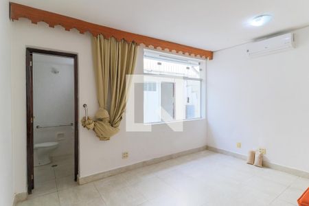 Sala de casa para alugar com 3 quartos, 170m² em Campo Belo, São Paulo