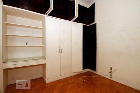 Quarto 1. de apartamento à venda com 4 quartos, 97m² em Laranjeiras, Rio de Janeiro