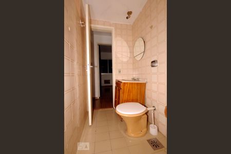 Apartamento à venda com 100m², 2 quartos e 1 vaga Apartamento à venda com 100m², 2 quartos e 1 vagaBanheiro Social.