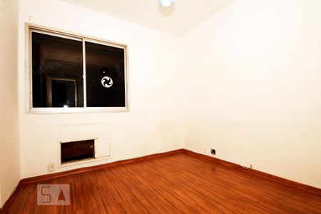 Apartamento à venda com 100m², 2 quartos e 1 vaga Apartamento à venda com 100m², 2 quartos e 1 vagaQuarto.