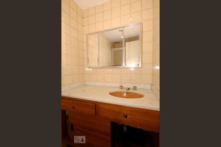 Apartamento à venda com 100m², 2 quartos e 1 vaga Apartamento à venda com 100m², 2 quartos e 1 vagaBanheiro Suite.