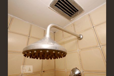 Apartamento à venda com 100m², 2 quartos e 1 vaga Apartamento à venda com 100m², 2 quartos e 1 vagaChuveiro Suite.