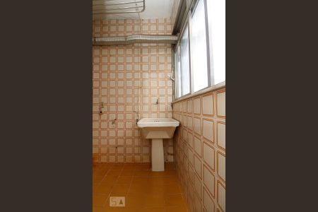 Apartamento à venda com 100m², 2 quartos e 1 vaga Apartamento à venda com 100m², 2 quartos e 1 vagaÁrea de Serviço.