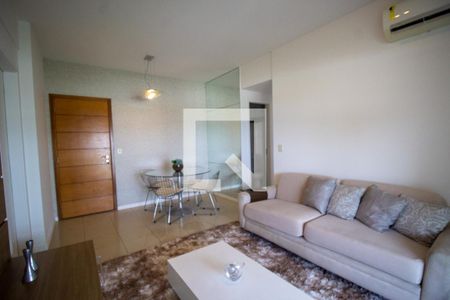 Sala de apartamento para alugar com 2 quartos, 80m² em Barra da Tijuca, Rio de Janeiro