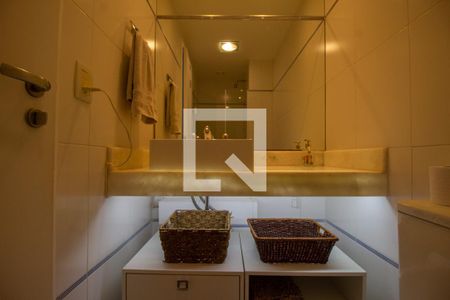 Apartamento para alugar com 80m², 2 quartos e 1 vagaBanheiro da Suíte