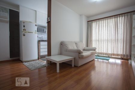 Apartamento à venda com 71m², 1 quarto e 2 vagas Apartamento à venda com 71m², 1 quarto e 2 vagasSala