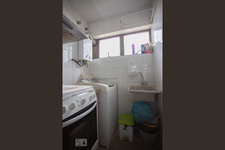 Apartamento à venda com 71m², 1 quarto e 2 vagas Apartamento à venda com 71m², 1 quarto e 2 vagasCozinha e Lavanderia
