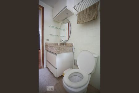 Apartamento à venda com 71m², 1 quarto e 2 vagas Apartamento à venda com 71m², 1 quarto e 2 vagasBanheiro
