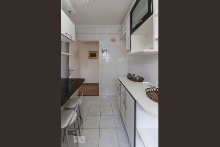 Apartamento para alugar com 63m², 2 quartos e 2 vagasCozinha