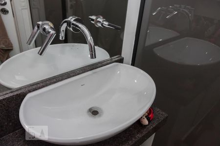 Apartamento à venda com 200m², 3 quartos e 4 vagasSuíte 2