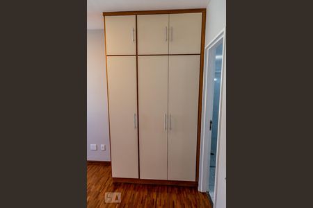 Apartamento para alugar com 60m², 2 quartos e 2 vagasSuite