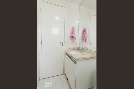 Apartamento para alugar com 80m², 2 quartos e 2 vagasSuíte