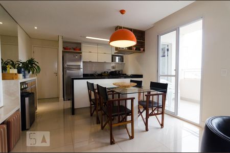 Sala de apartamento à venda com 2 quartos, 80m² em Mansões Santo Antônio, Campinas