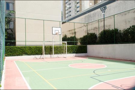 Apartamento para alugar com 80m², 2 quartos e 2 vagasDependências do prédio - quadra